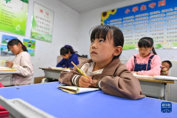改革故事｜“麻雀小学”领头雁：36年坚守见证乡村教育巨变