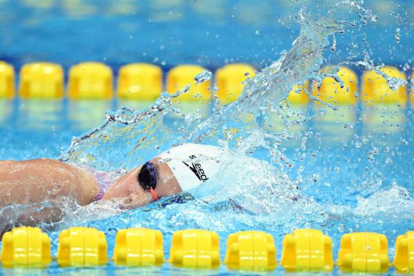 余依婷、叶诗文分获杭州亚运会女子200米个人混合泳冠亚军