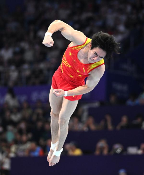 杭州亚运会 | 张博恒获得体操男子个人全能冠军