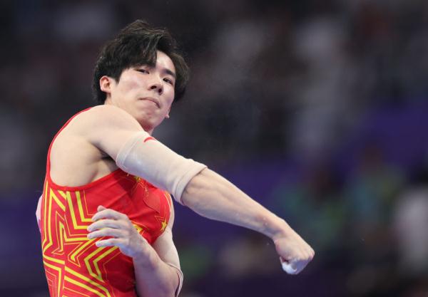 杭州亚运会 | 张博恒获得体操男子个人全能冠军