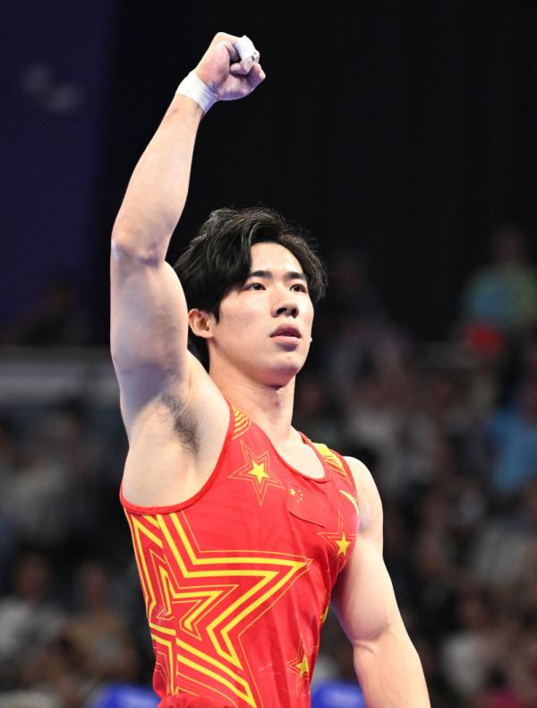 杭州亚运会 | 张博恒获得体操男子个人全能冠军