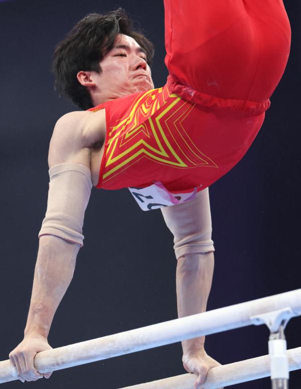 杭州亚运会张博恒获得体操男子个人全能冠军