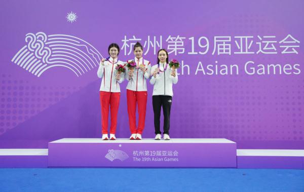 余依婷、叶诗文分获杭州亚运会女子200米个人混合泳冠亚军