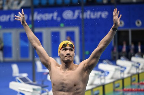 杭州亚运会 | 中国选手包揽游泳男子50米仰泳冠亚军