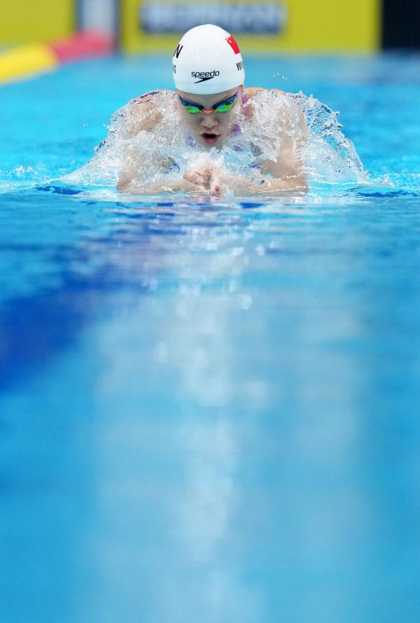 余依婷、叶诗文分获杭州亚运会女子200米个人混合泳冠亚军