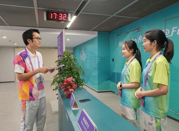 杭州亚运会｜手球馆的“扫地僧”，是激光化学博士后