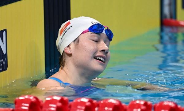 杭州亚运会｜中国香港选手何诗蓓女子200米自由泳夺冠 李冰洁摘银