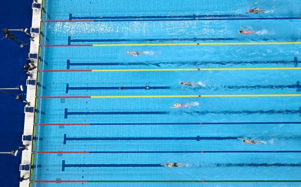 余依婷、叶诗文分获杭州亚运会女子200米个人混合泳冠亚军