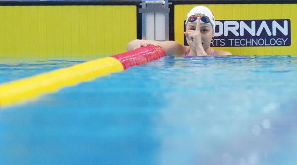 余依婷、叶诗文分获杭州亚运会女子200米个人混合泳冠亚军