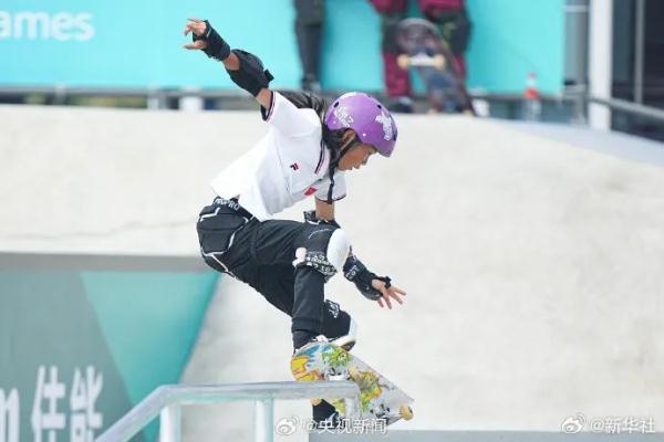 13岁!亚运冠军!中国史上最年轻!网友:跟我儿子一个年纪 13岁!亚运冠军!中国史上最年轻!网友:跟我儿子一个年纪