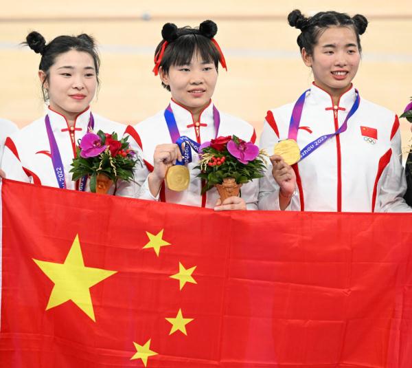 杭州亚运会 | 场地自行车女子团体竞速赛：中国队破亚洲纪录夺冠