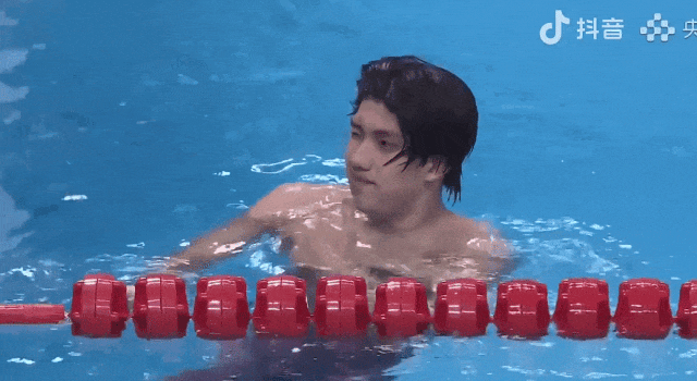 遥遥领先！杭州小伙费立纬霸气夺冠后采访很真实…