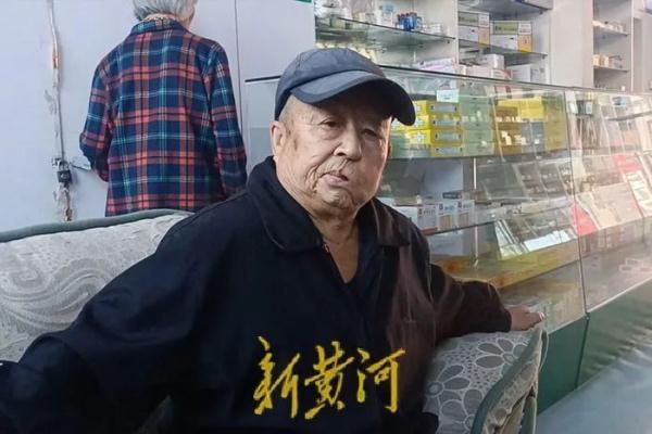 女子被冒名顶替三十年!顶替者疑有多套房产,受害者蜗居杂物间十几年 女子被冒名顶替三十年!顶替者疑有多套房产,受害者蜗居杂物间十几年