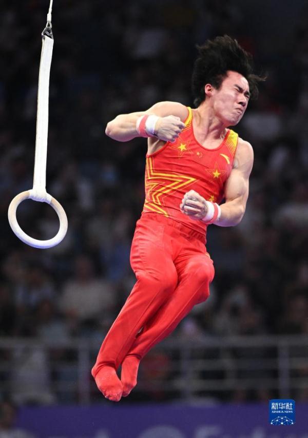 竞技体操——男子全能决赛：中国选手张博恒夺冠