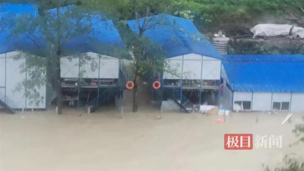 一个举动救了101人!张俊,好样的! 一个举动救了101人!张俊,好样的!