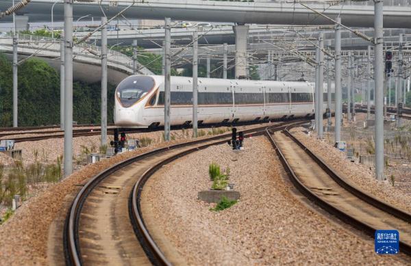 沪宁沿江高铁建成通车 沪宁沿江高铁建成通车