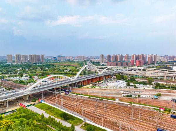 郑州这座网红桥，今日通车！