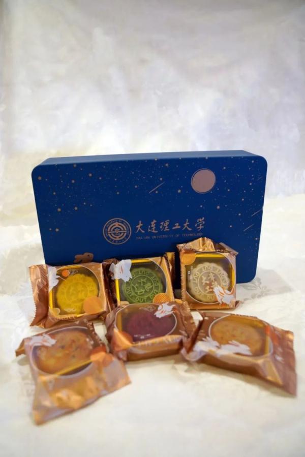 高校月饼“神仙打架”？这些太惊艳了！