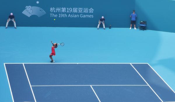 00后小将郑钦文晋级亚运网球女单四强郑钦文：更想为国家赢得荣誉