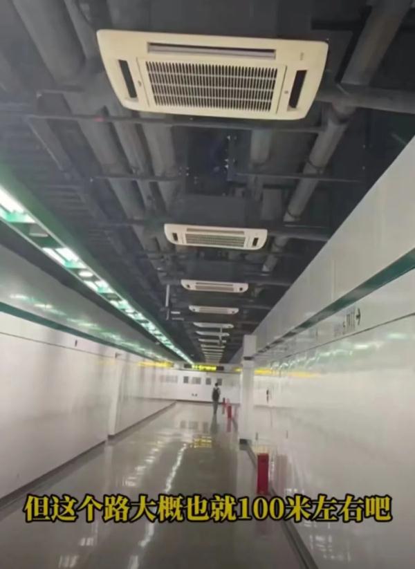 上海有地铁站百米通道装20多台空调？网友：分给宜山路一点