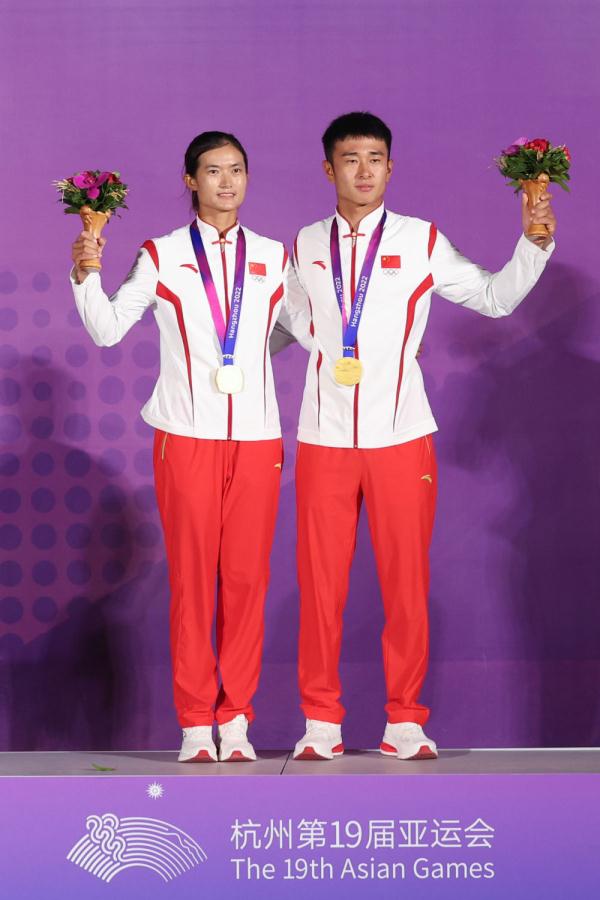 杭州亚运会 | 中国组合赵焕城/王赛博夺得帆船混合双体船-诺卡拉17级金牌