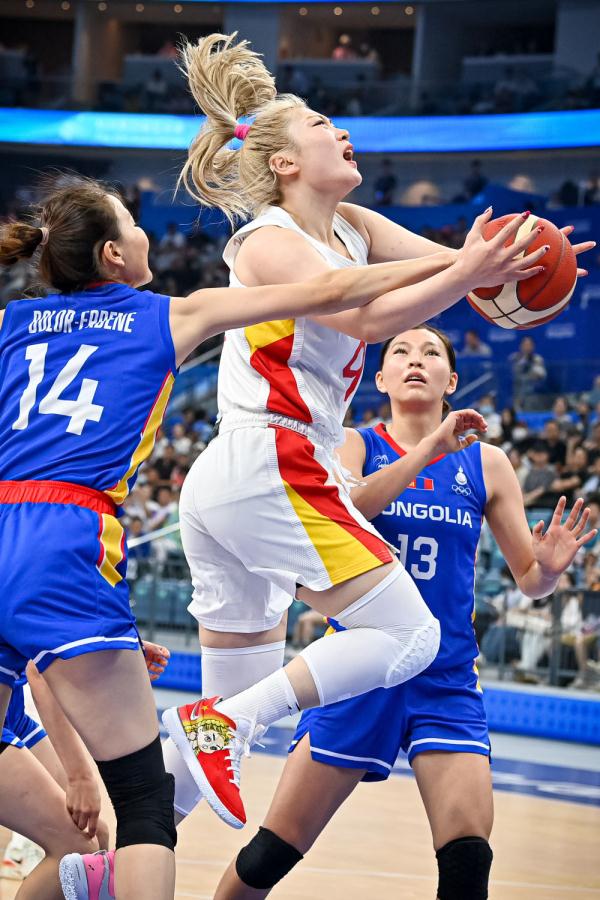 杭州亚运会 | 女篮预赛:中国队胜蒙古国队 杭州亚运会 | 女篮预赛:中国队胜蒙古国队