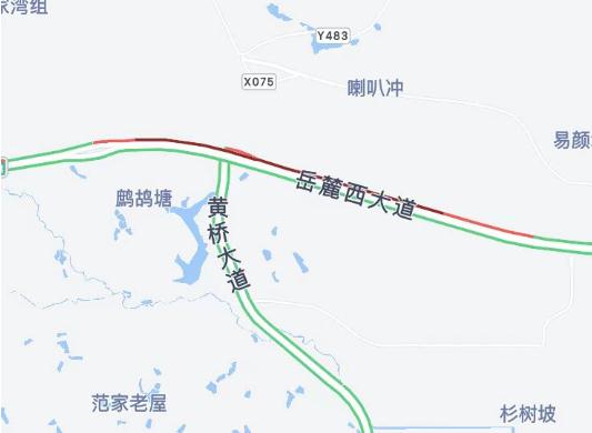 百万车流进出城!长沙机场凌晨人山人海,网友:预判了他人的预判 百万车流进出城!长沙机场凌晨人山人海,网友:预判了他人的预判