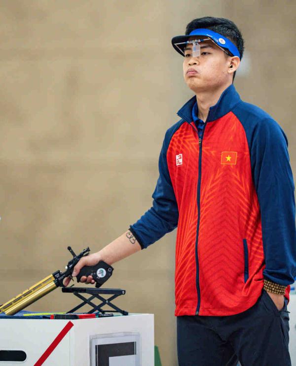杭州亚运会越南选手获得男子10米气手枪个人赛冠军