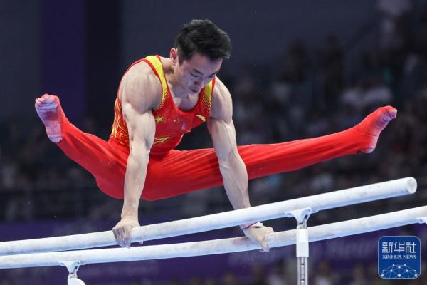 杭州亚运会邹敬园获男子双杠冠军