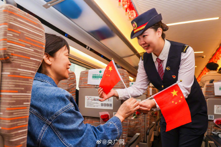 今天全国铁路迎黄金周客流最高峰 今天全国铁路迎黄金周客流最高峰