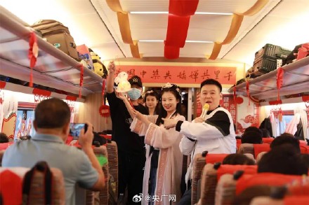 今天全国铁路迎黄金周客流最高峰 今天全国铁路迎黄金周客流最高峰