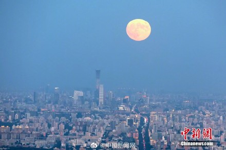 中秋氛围感拉满了 中秋氛围感拉满了