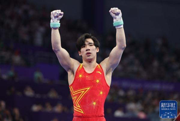 杭州亚运会 | 中国选手包揽男子单杠冠亚军