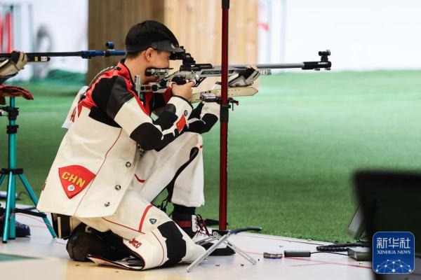 杭州亚运会 | 射击男子50米步枪3种姿势团体赛:中国队摘银 杭州亚运会 | 射击男子50米步枪3种姿势团体赛:中国队摘银