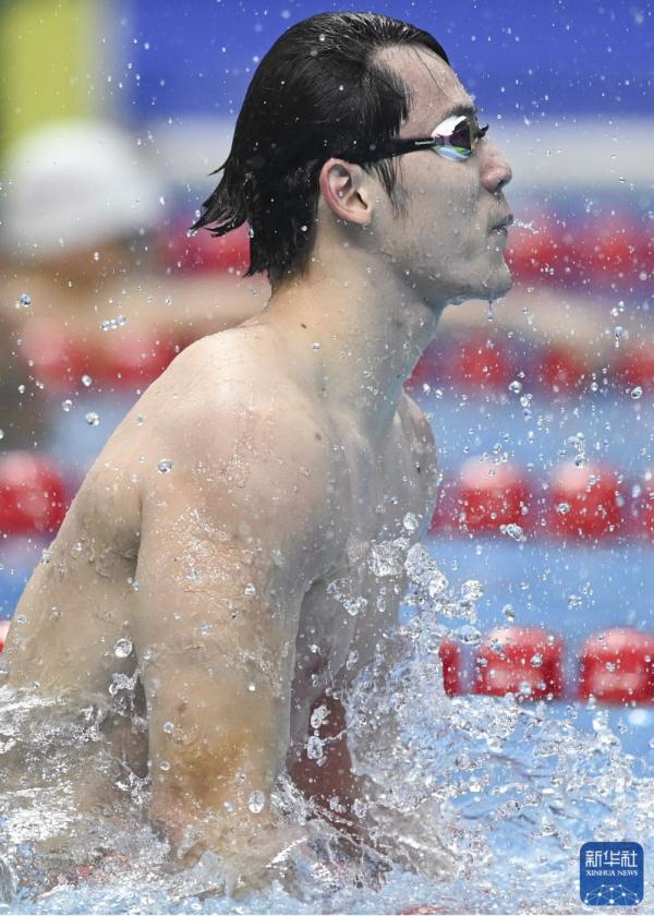 杭州亚运会 | 游泳：男子4X100米自由泳接力中国队夺冠