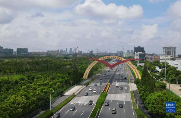 飞阅中国丨天空之眼瞰上海自贸区 飞阅中国丨天空之眼瞰上海自贸区