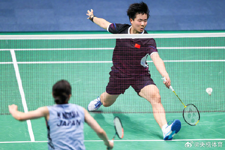 羽毛球女团半决赛 中国队3比1击败日本晋级决赛! 羽毛球女团半决赛 中国队3比1击败日本晋级决赛!