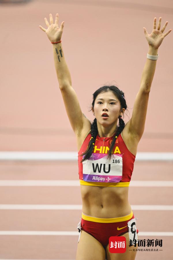 杭州亚运会首秀！川妹子吴艳妮轻松“跨”入决赛