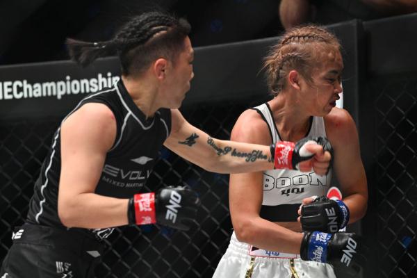 综合格斗丨熊竞楠第七次卫冕ONE世界冠军 综合格斗丨熊竞楠第七次卫冕ONE世界冠军