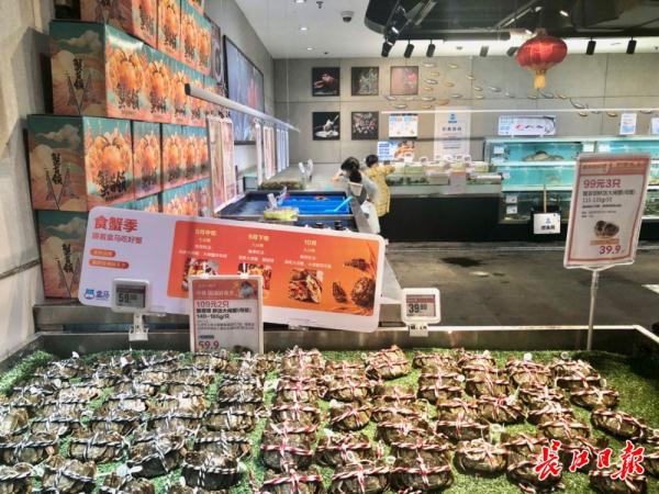 各大产区大闸蟹产量普涨,今年大闸蟹价格降10% 各大产区大闸蟹产量普涨,今年大闸蟹价格降10%