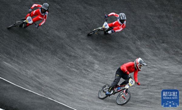 杭州亚运会丨顾权权获竞速小轮车女子竞速赛亚军 杭州亚运会丨顾权权获竞速小轮车女子竞速赛亚军