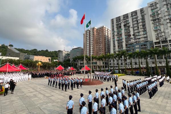 香港和澳门举行升旗仪式