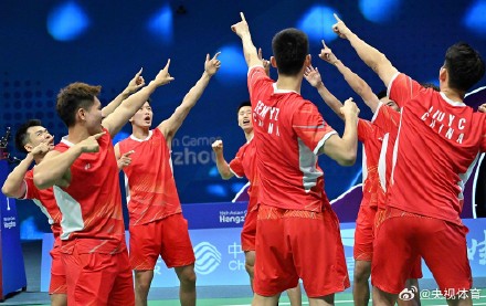 一场硬仗!国羽男团3-1逆转日本晋级决赛 一场硬仗!国羽男团3-1逆转日本晋级决赛