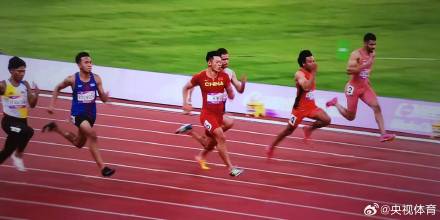 亚洲速度！谢震业9秒97赢得男子100米金牌！