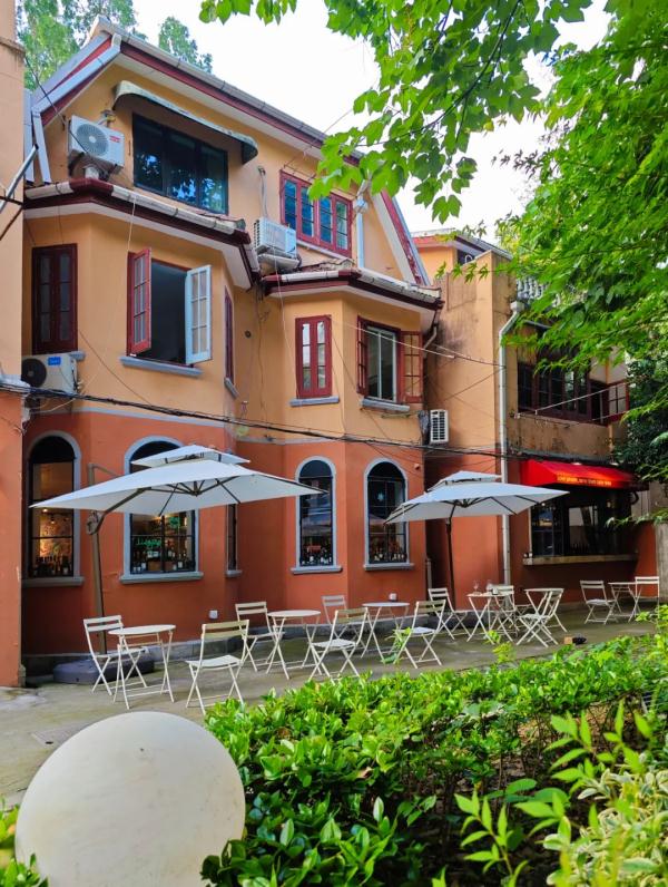 在梧桐树下Citywalk,每次逛都有新发现! 在梧桐树下Citywalk,每次逛都有新发现!