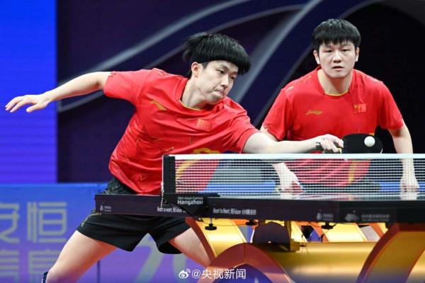 今晚两场夺金之战,一起为国乒加油! 今晚两场夺金之战,一起为国乒加油!