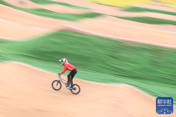 杭州亚运会丨顾权权获竞速小轮车女子竞速赛亚军 杭州亚运会丨顾权权获竞速小轮车女子竞速赛亚军