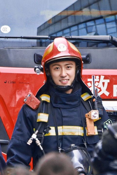 行业剧《他从火光中走来》讲述新时代的消防故事