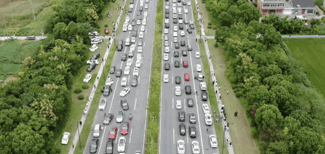 游客量超10万！该景区限流