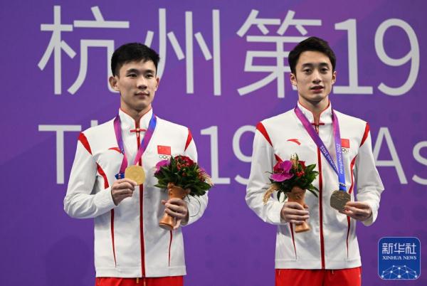 杭州亚运会丨杨昊/练俊杰获男双10米台冠军